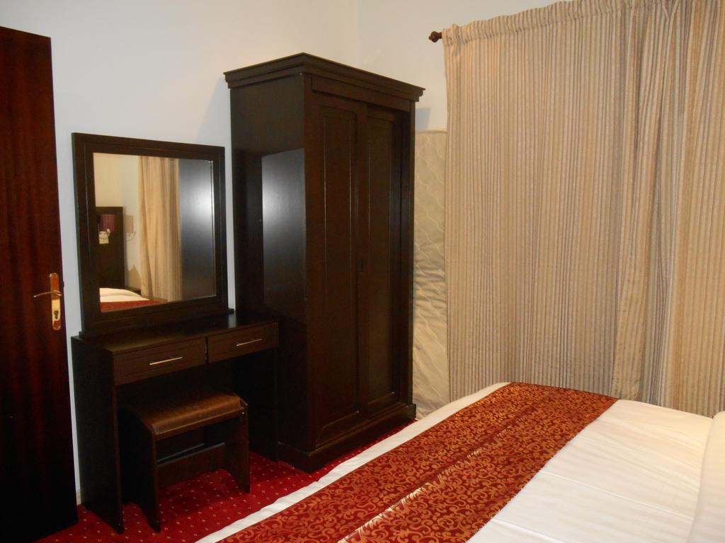 Samaya Al Khobar Hotel Apartments Стая снимка